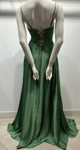 Lade das Bild in den Galerie-Viewer, Kleid „Emma“
