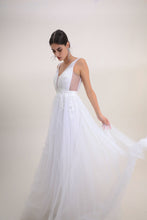 Lade das Bild in den Galerie-Viewer, Kleid „White002“

