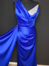 Lade das Bild in den Galerie-Viewer, Kleid „Daria“
