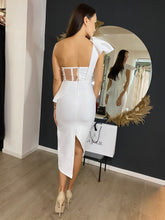 Lade das Bild in den Galerie-Viewer, Kleid „Amara“
