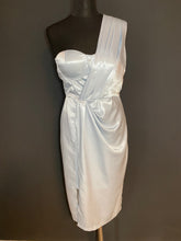 Lade das Bild in den Galerie-Viewer, Kleid „Delia“

